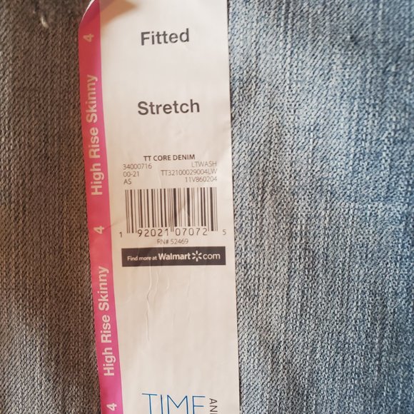 Fitted jeans - Picture 2 of 7